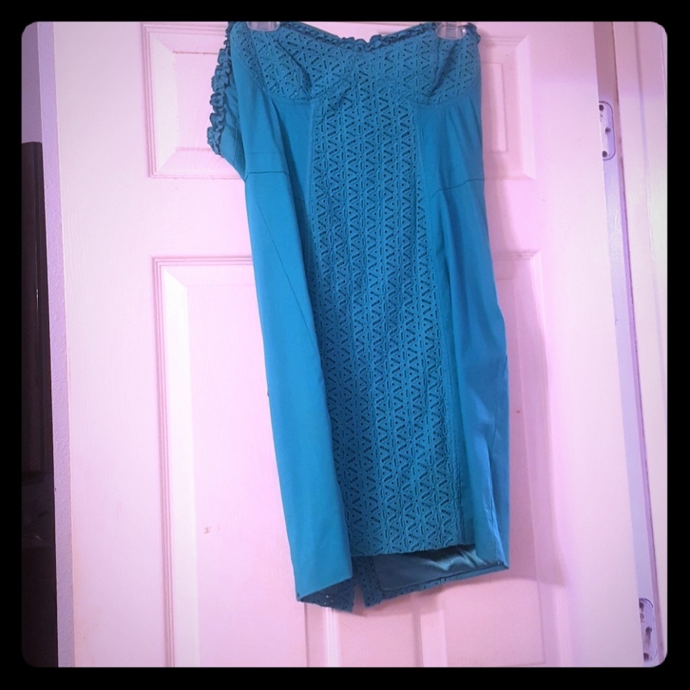 Blue strapless bebe dress